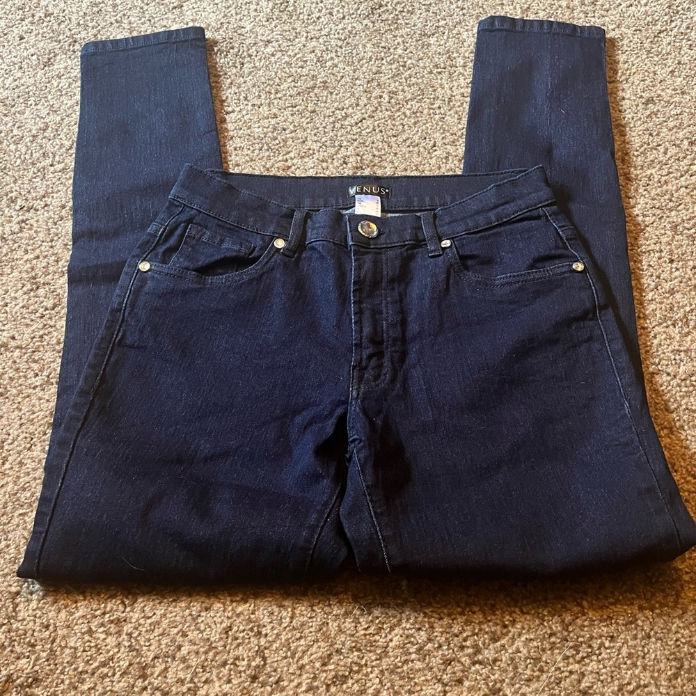Venus Mid-Rise Jeans